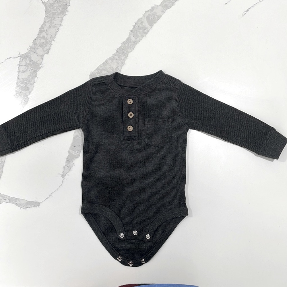 Planet Cotton 6 month long sleeve onesie